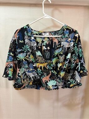 Unique Vintage Safari Animal Print Crop Top Zebra Giraffe Toucan Flutter Sleeve